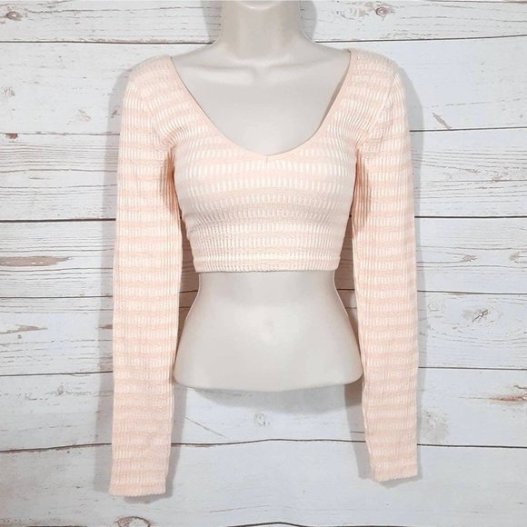 NWT Forever 21 Peach Smocked Crop Top - Picture 1 of 1